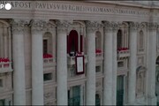 Papa Leone XIV impartisce la prima benedizione Urbi et Orbi