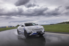 Alpine A390
