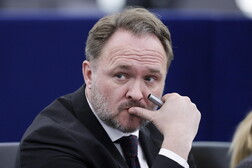 Jorgensen: "Lo stop all'energia russa si farà anche con un accordo di pace"