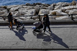Istat: calano popolazione e nascite, salgono stranieri