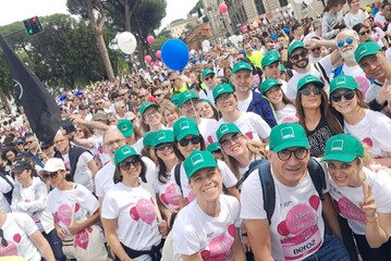 Ansa partecipa alla Race for the cure a Roma
