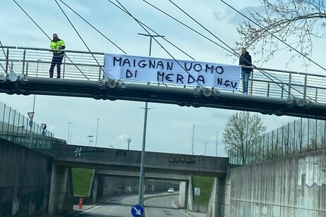 Calcio: Milan torna a Udine, striscione di offesa a Maignan