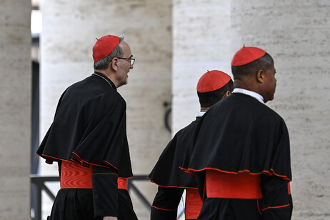 CONCLAVE, INIZIA IL COUNTDOWN: OGGI DUE CONGREGAZIONI