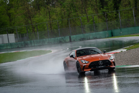 AMG Experience, sold out per i corsi a Vallelunga e Imola