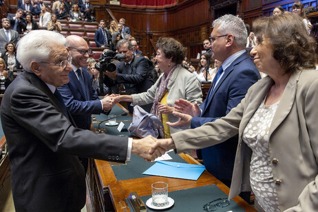 Mattarella con Ambra Minervini, Bruno D’Alfonso e Luciana Milani