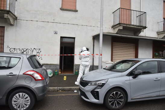 Omicidio a coltellate in casa in provincia di Pavia