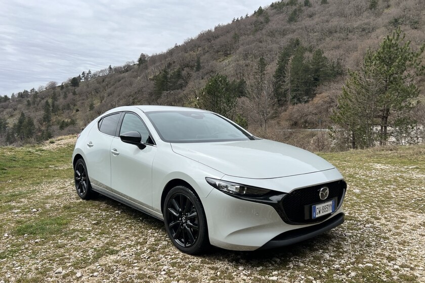 Mazda 3 e-Skyactiv G, crescono cilindrata ed equilibrio