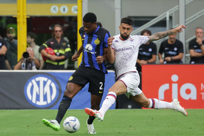 Soccer; serie A: Fc Inter vs Fiorentina - RIPRODUZIONE RISERVATA