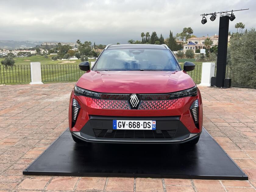 Nuova Scenic E-Tech Electric © ANSA/Renault