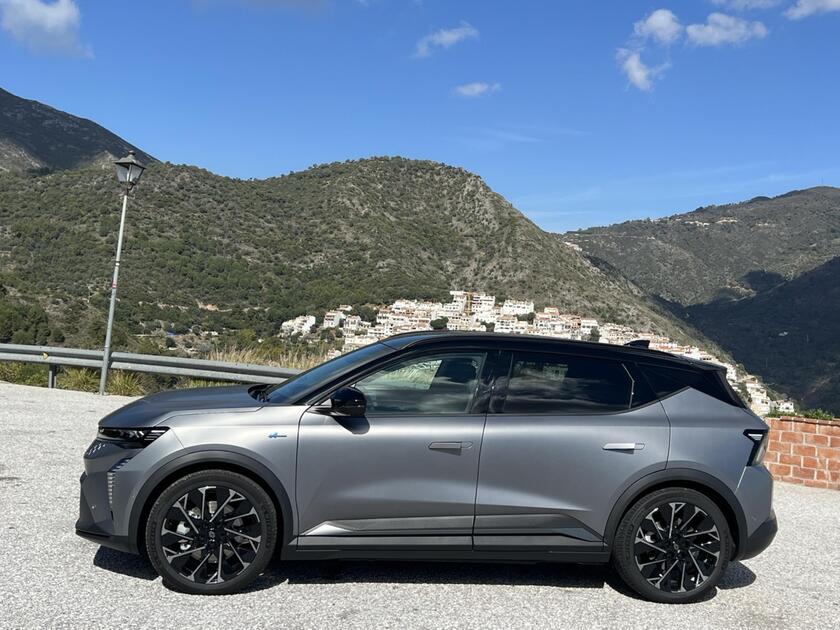 Nuova Scenic E-Tech Electric © ANSA/Renault