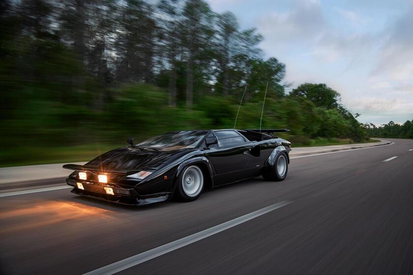 Lamborghini Countach LP 400 S