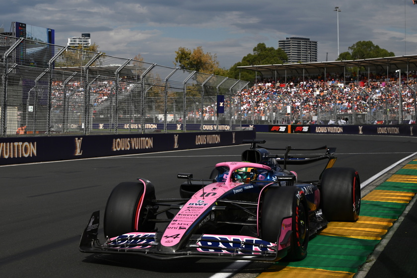 Formula One Australian Grand Prix - Practice and Qualifying