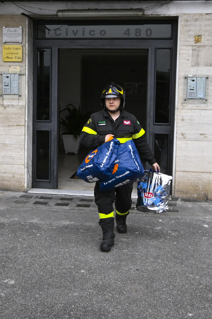 Sgomberato palazzo nella zona dei Campi Flegrei