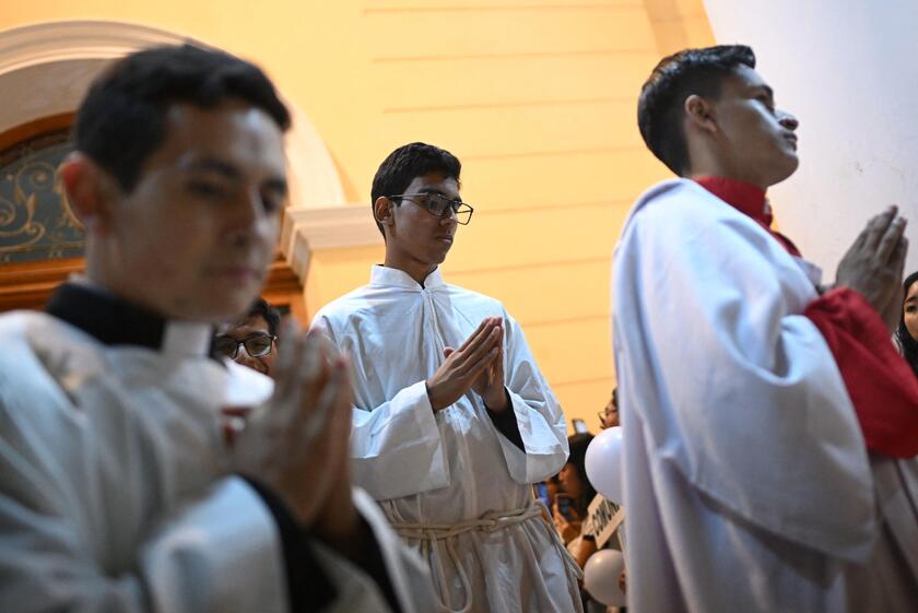 In migliaia alla messa per papa Leone XIV a Chiclayo