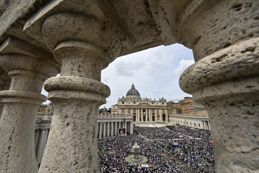 Primo Regina Coeli di Papa Leone XIV