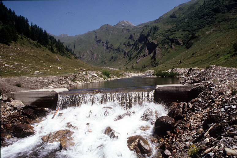 torrente di montagna [ARCHIVE MATERIAL 19980822 ] - RIPRODUZIONE RISERVATA