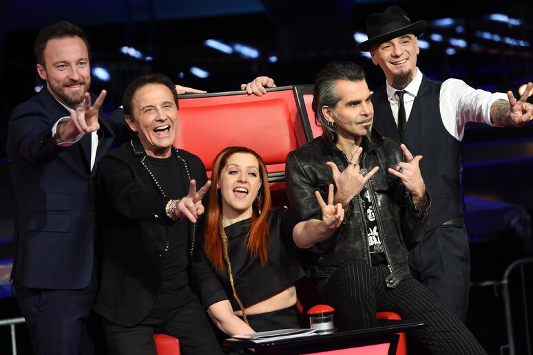 Da sinistra: Francesco e Roby Facchinetti, Noemi, Piero Pelu ' e J-Ax, alla presentazione di  'The Voice of Italy ' - RIPRODUZIONE RISERVATA