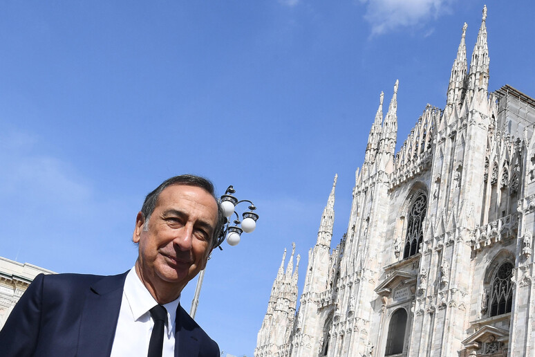 - RIPRODUZIONE RISERVATA