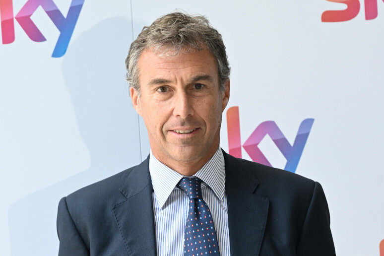- RIPRODUZIONE RISERVATA