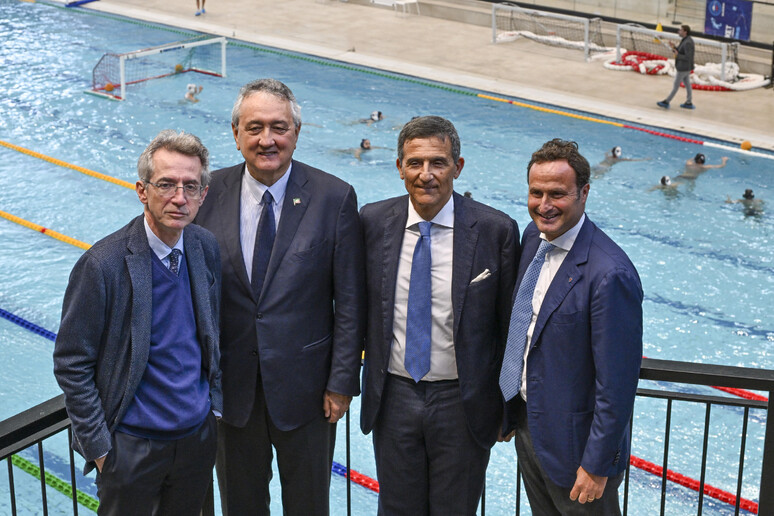 - RIPRODUZIONE RISERVATA
