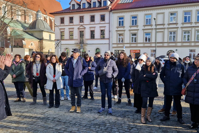 I ragazzi di Roma in visita al ghetto di Cracovia - RIPRODUZIONE RISERVATA