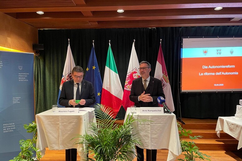 - RIPRODUZIONE RISERVATA