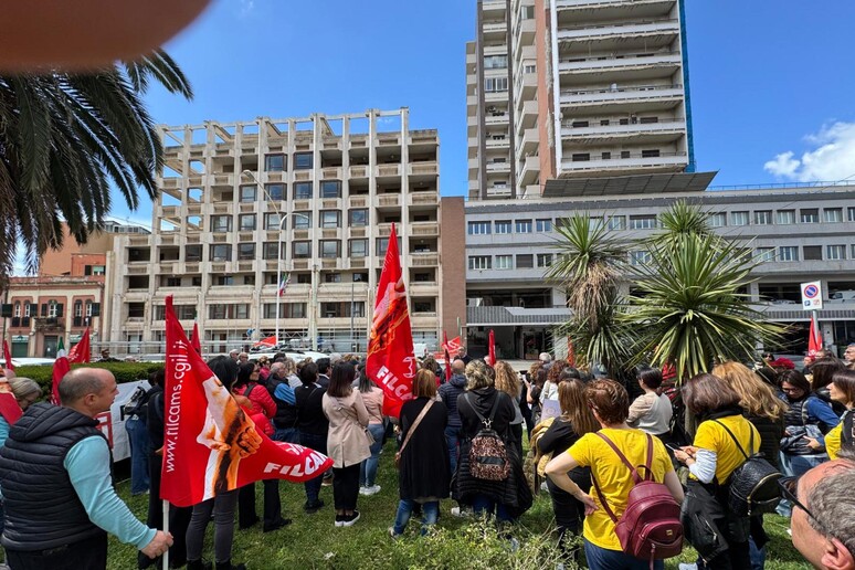 - RIPRODUZIONE RISERVATA