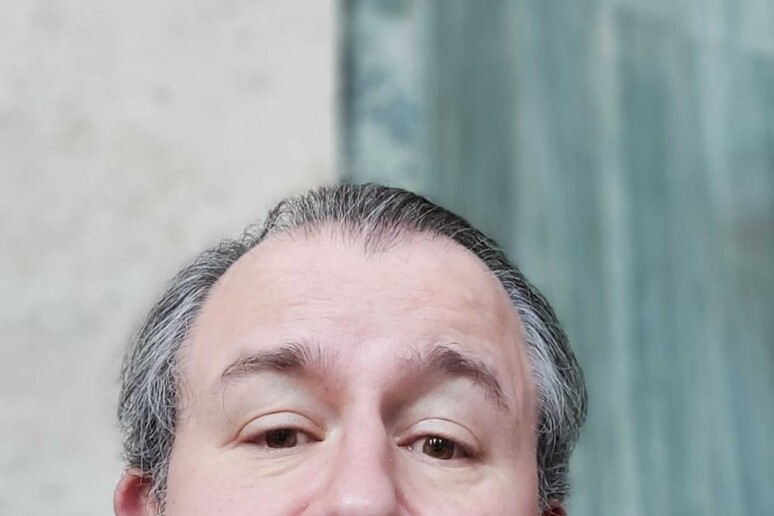 - RIPRODUZIONE RISERVATA