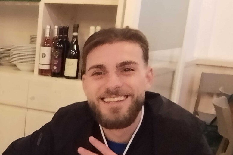 - RIPRODUZIONE RISERVATA