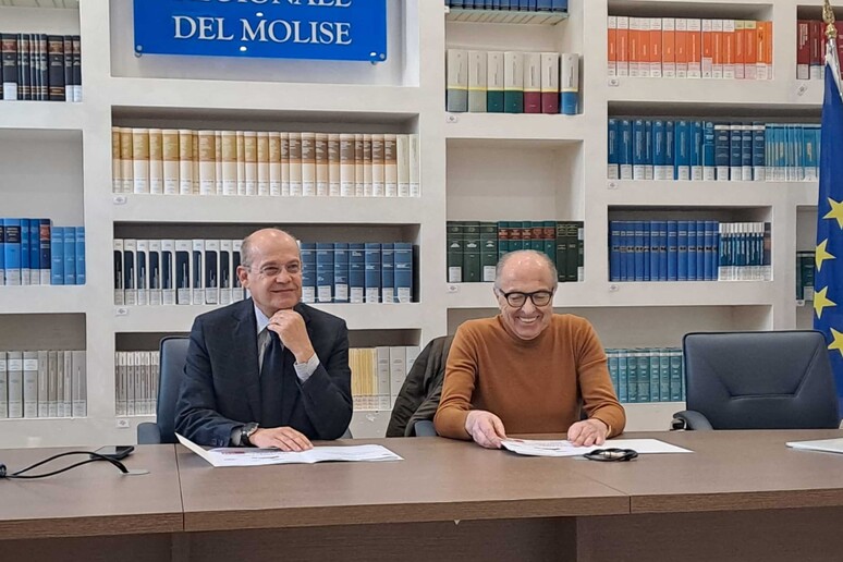 - RIPRODUZIONE RISERVATA