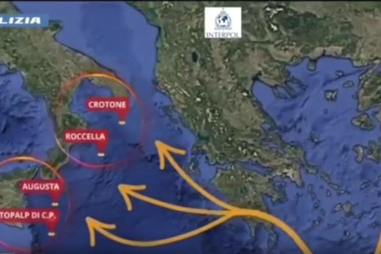 - RIPRODUZIONE RISERVATA