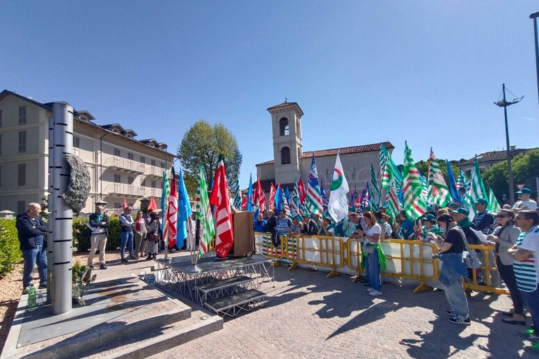 - RIPRODUZIONE RISERVATA