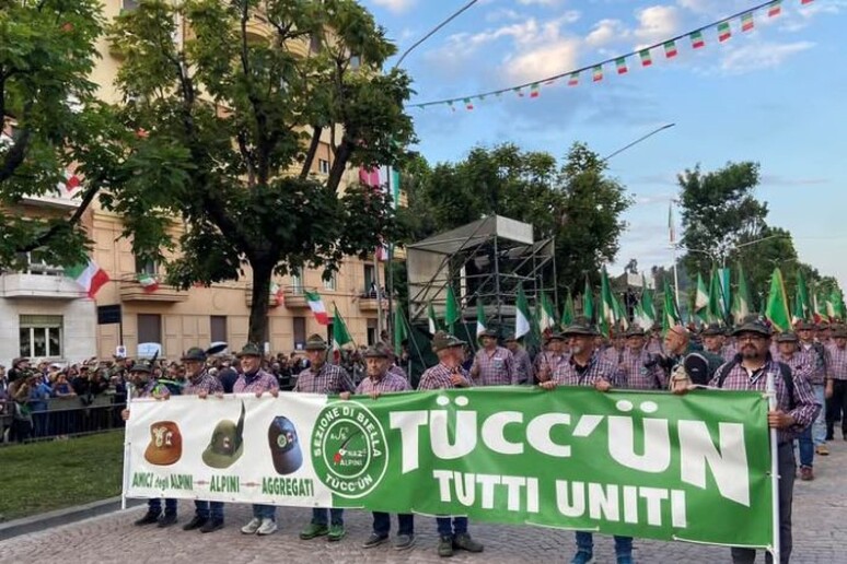 - RIPRODUZIONE RISERVATA