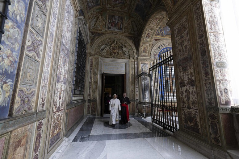Papa riapre appartamento Palazzo apostolico, tolti sigilli