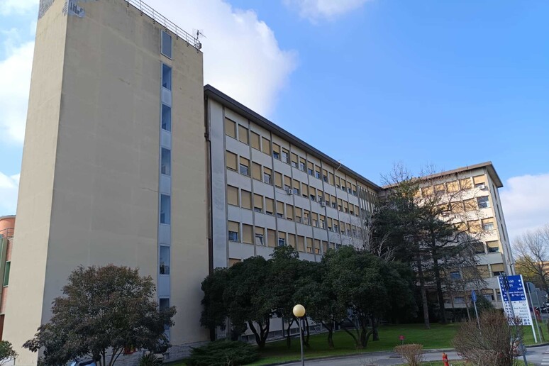 - RIPRODUZIONE RISERVATA
