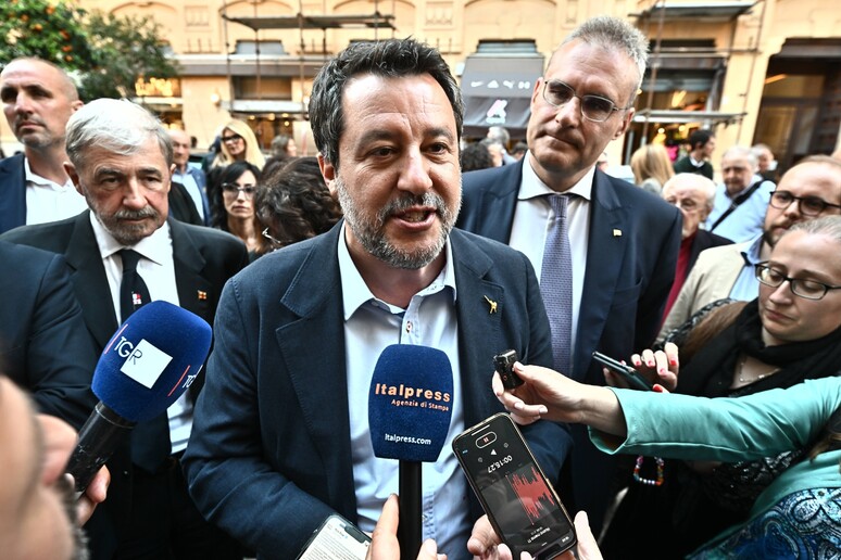 - RIPRODUZIONE RISERVATA