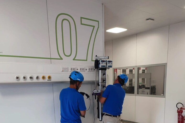 - RIPRODUZIONE RISERVATA