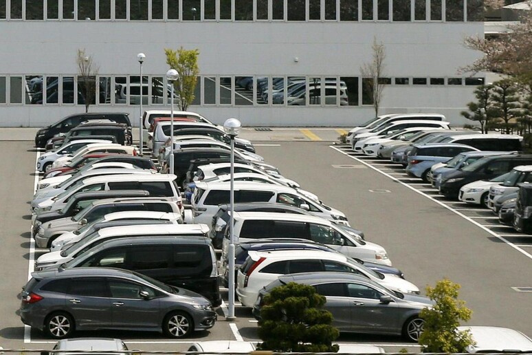 - RIPRODUZIONE RISERVATA