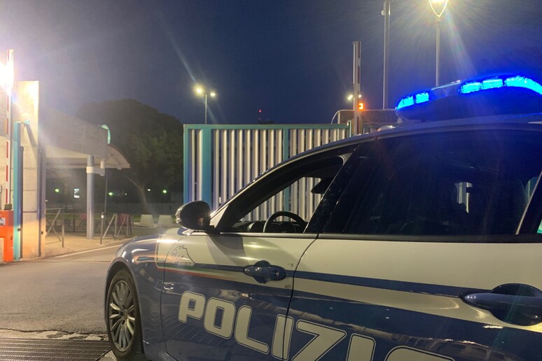 - RIPRODUZIONE RISERVATA