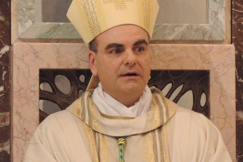 - RIPRODUZIONE RISERVATA