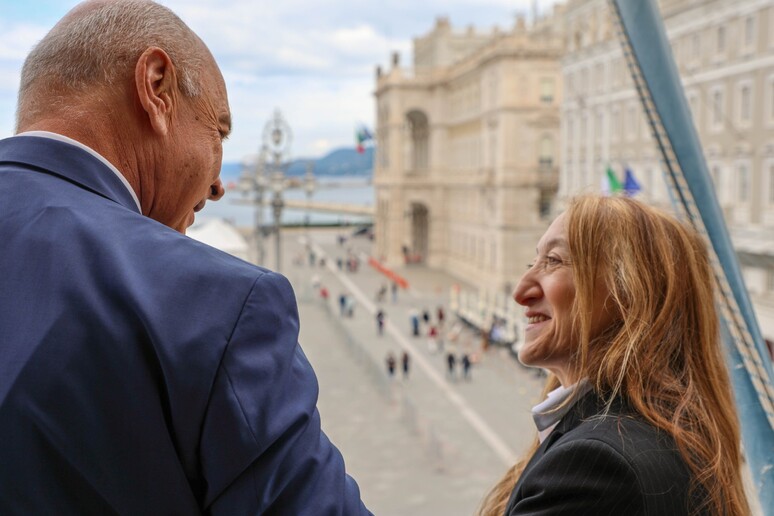 - RIPRODUZIONE RISERVATA