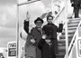 De Laurentiis e' stato sposato tre volte: qui e' con i figli Federico (c) Veronica e Raffaella in partenza da Fiumicino per New York in una foto del 18 febbraio 1962