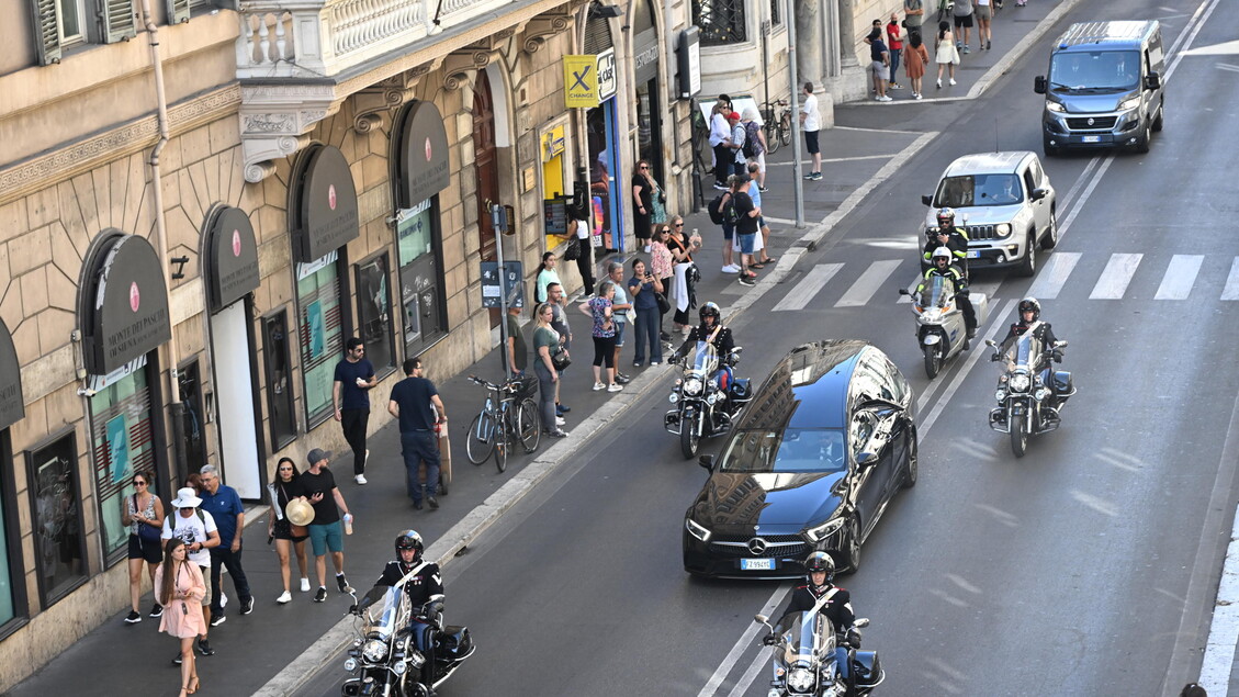 Funerali di Napolitano - RIPRODUZIONE RISERVATA