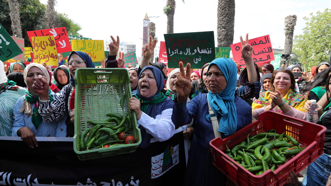 Women agricultural workers march to demand more rights and improved working conditions