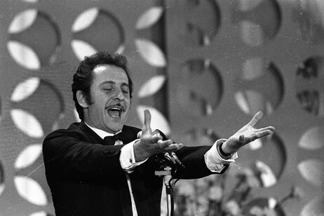 25 anni fa l'addio a Modugno, per tutti era Mr. Volare