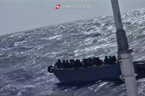 Migranti a Lampedusa (foto d'archivio)