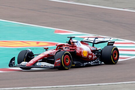 F1: la nuova SF25 in pista a Fiorano, primi giri con Leclerc