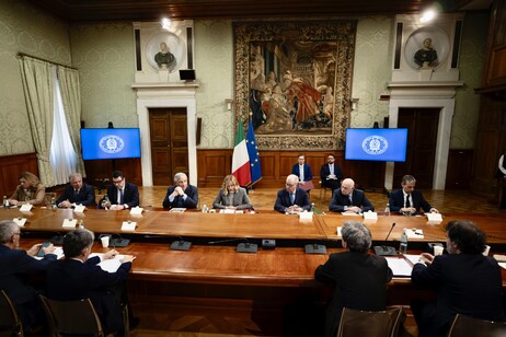 Restano le distanze tra Anm e governo, la riforma va avanti