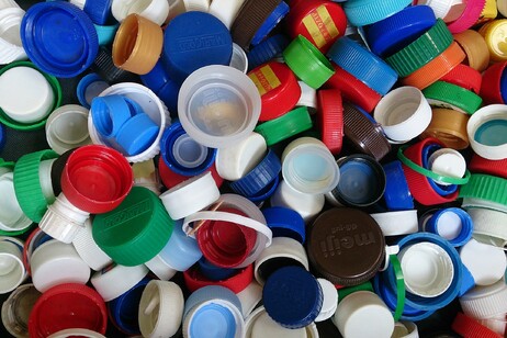 Nel mondo solo una piccola parte della plastica viene riciclata (fonte: ProjectManhattan)