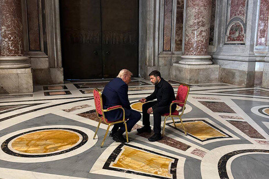 Funerale papa Francesco, le foto simbolo della giornata